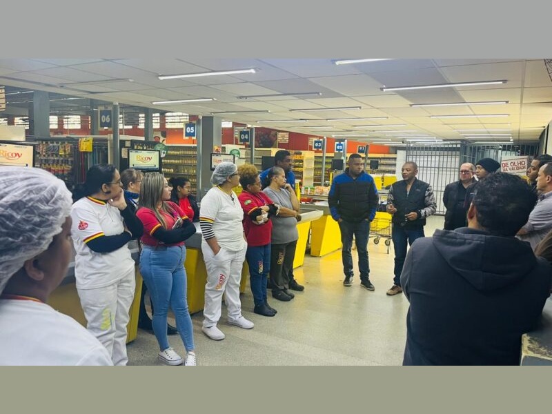 O Sindicato dos Comerciarios de Franco da Rocha acompanha hoje dia 20/05/2026 a situação dos trabalhadores da Rede de supermercados Ricoy na unidade de Laranjeiras.